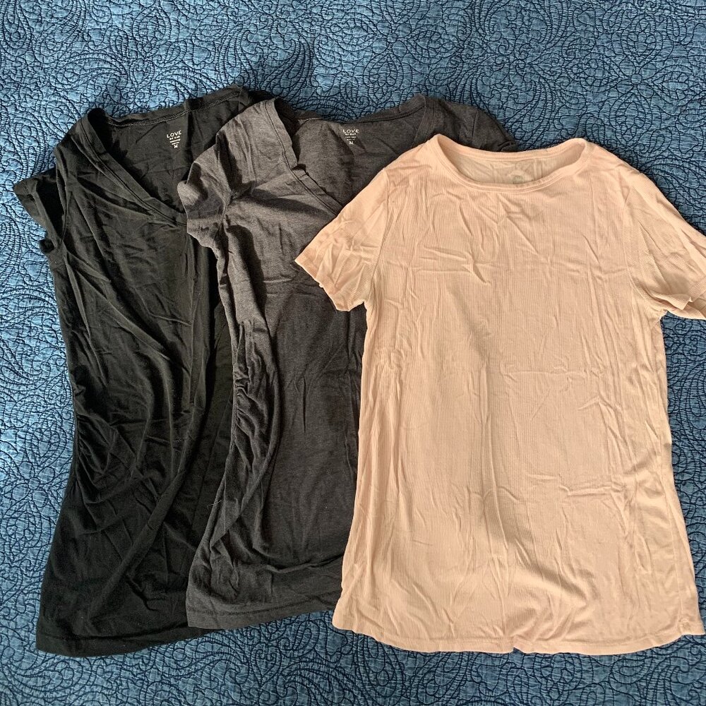 Maternity short sleeved shirt bundle